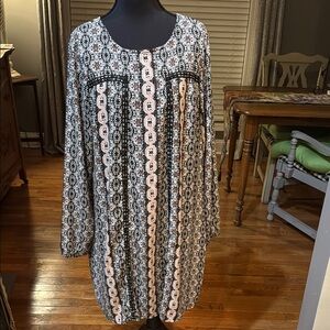Maurices Black and White Crew Neck Dress with Bishop Sleeves